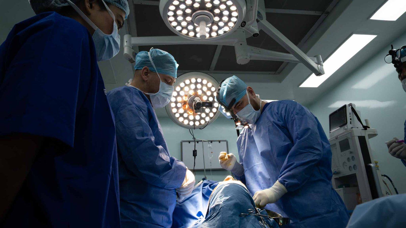 Past RIAMS rhinoplasty course 3